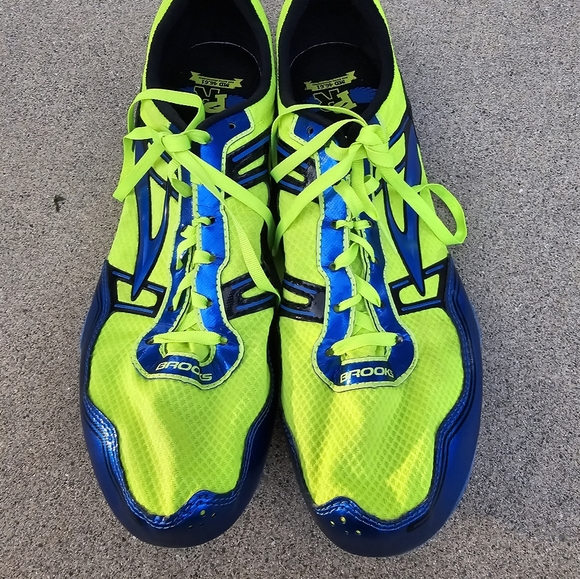 Brooks Running shoes cleats size 11.5 mens - Picture 2 of 10